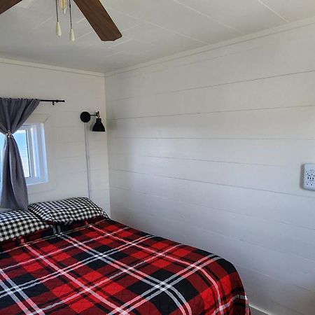 Les Cabines Sur Mer Cap-des-Rosiers Номер фото