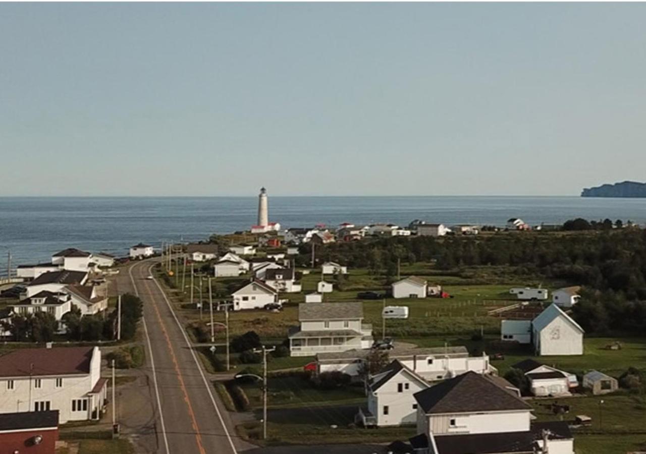 Les Cabines Sur Mer Cap-des-Rosiers Экстерьер фото